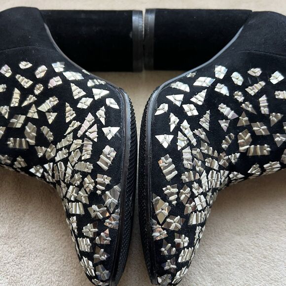 Bywin Black Suede Block Heel Ankle Booties Mirror Like Accents Women US 6.5  Zip - Picture 7 of 16